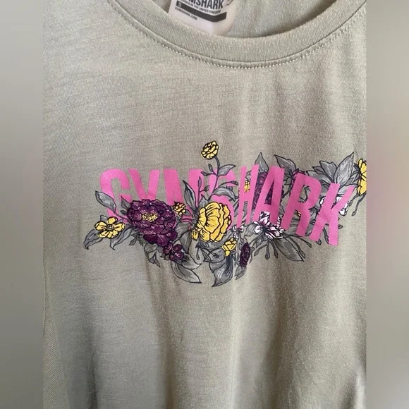 Gymshark Floral Cropped Green Sleeveless Tank Top Shirt Size Small - Picture 3 of 5